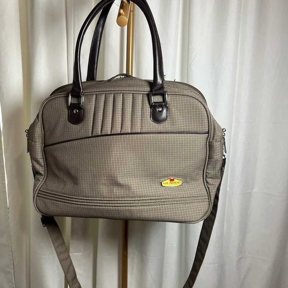 RICARDO Beverly Hills Tan and Black Travel Bag with Structured Shape